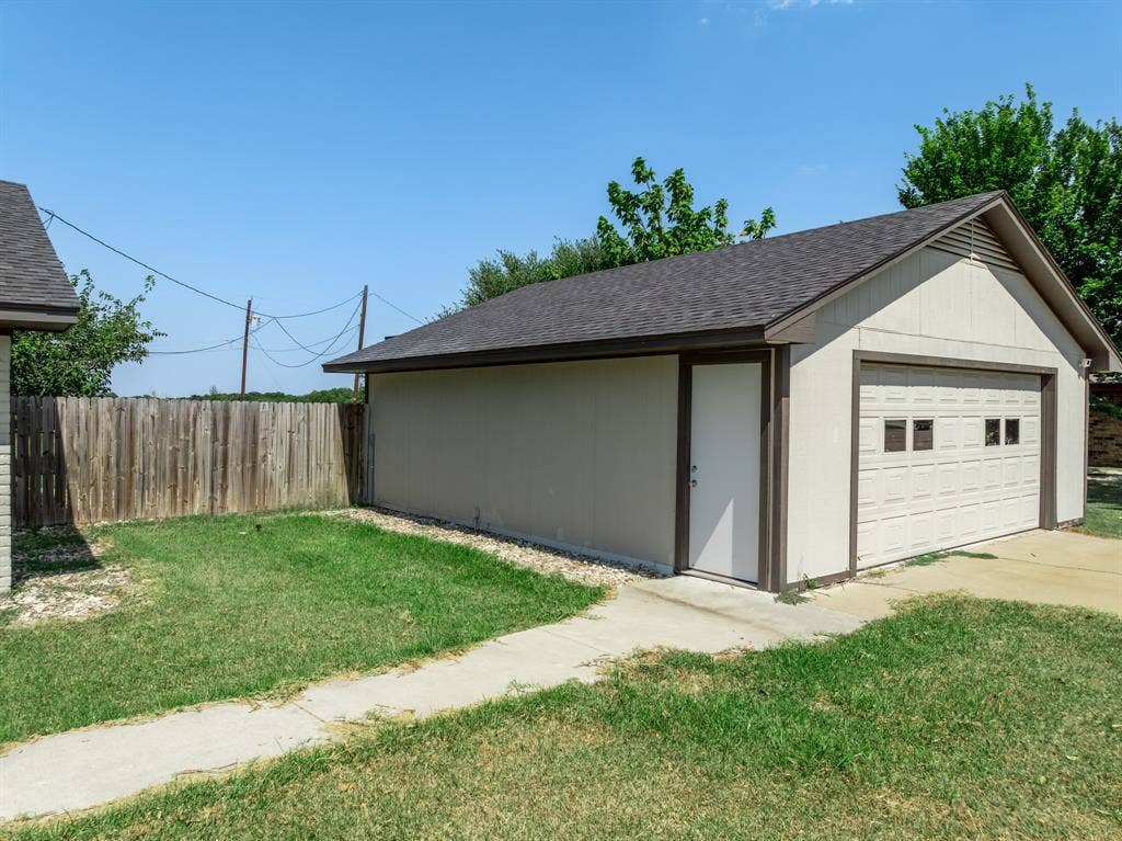 141 Swan, Waco, TX 76708 141 Swan, Waco, TX 76708