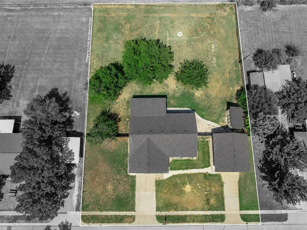 141 Swan, Waco, TX 76708 141 Swan, Waco, TX 76708