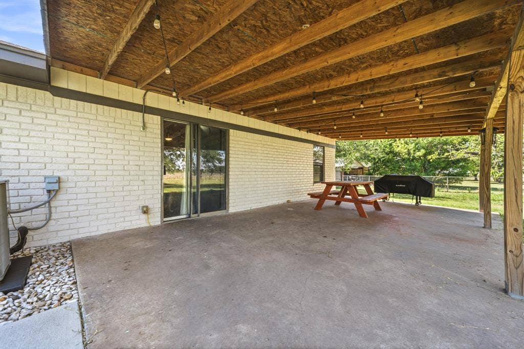 141 Swan, Waco, TX 76708 141 Swan, Waco, TX 76708