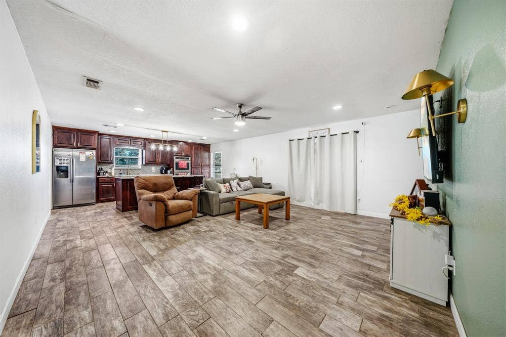 141 Swan, Waco, TX 76708 141 Swan, Waco, TX 76708