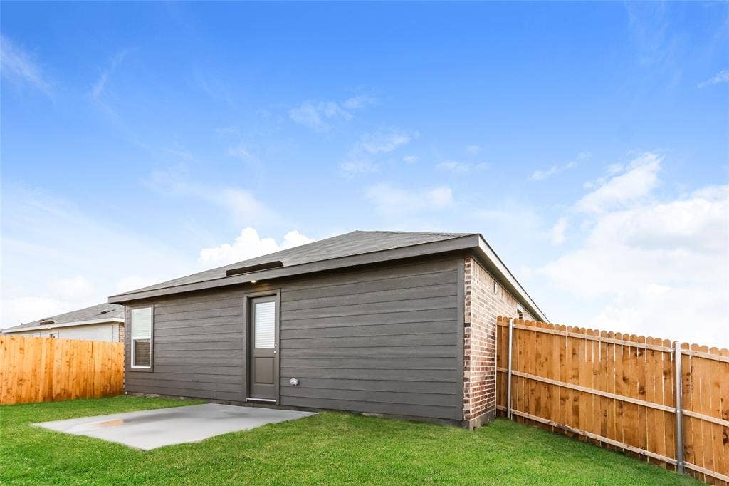 15200 Grappling Irons Lane, Haslet, TX 76052