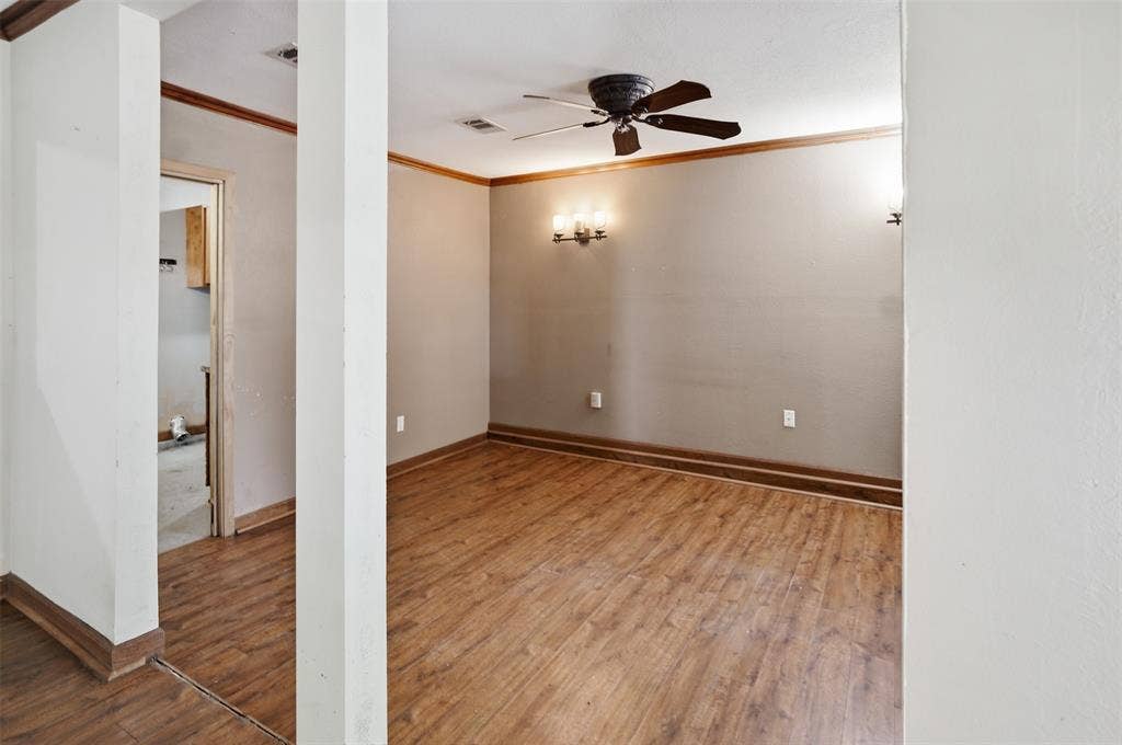 1218 Diana Drive, Arlington, TX 76011