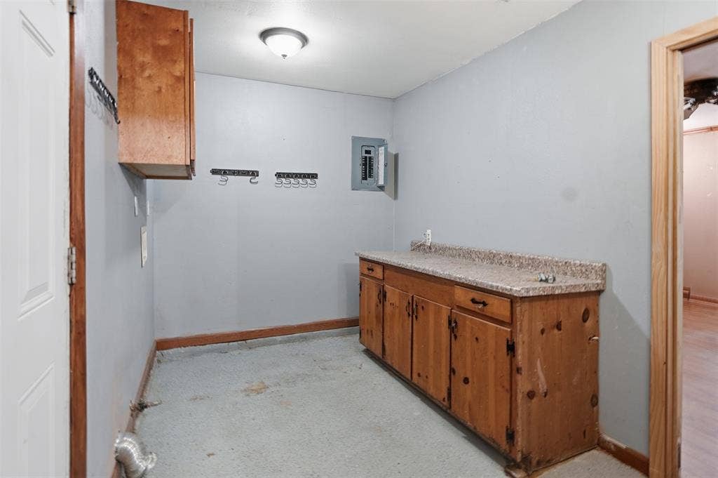 1218 Diana Drive, Arlington, TX 76011