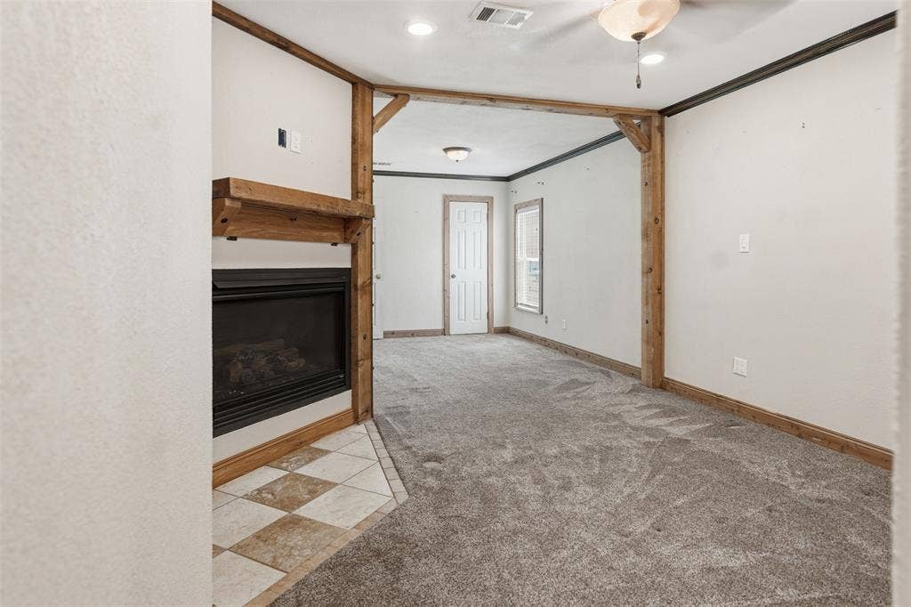 1218 Diana Drive, Arlington, TX 76011