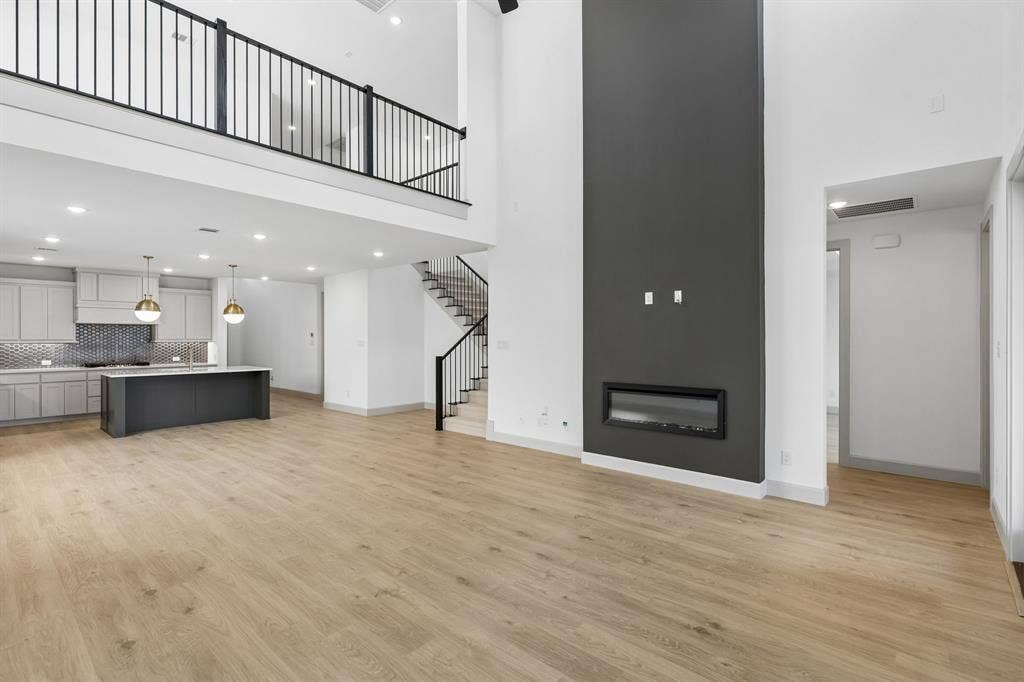 2616 Radiant Way, Celina, TX 75009 With the upstairs game room open to the main family room, you'll enjoy multi-level entertaining in our Percy plan.