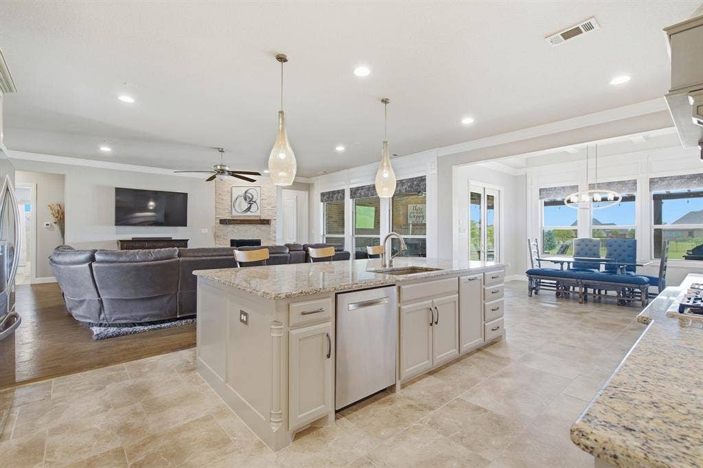 2175 Cattle Street, Celina, TX 75009 2175 Cattle Street, Celina, TX 75009