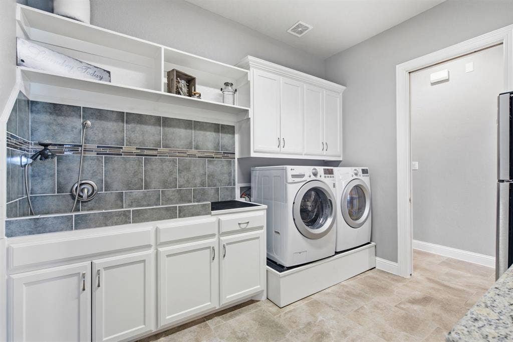 2175 Cattle Street, Celina, TX 75009 2175 Cattle Street, Celina, TX 75009