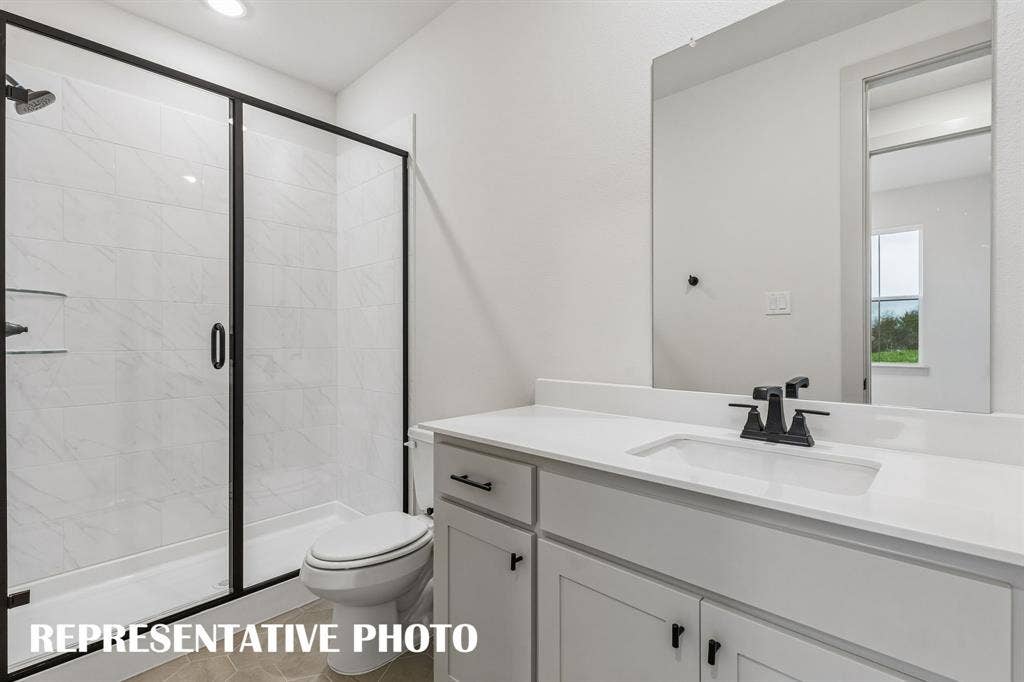 2625 Radiant Way, Celina, TX 75009 Friends and family will feel right at home in any of the beautifully finished guest baths. REPRESENTATIVE PHOTO