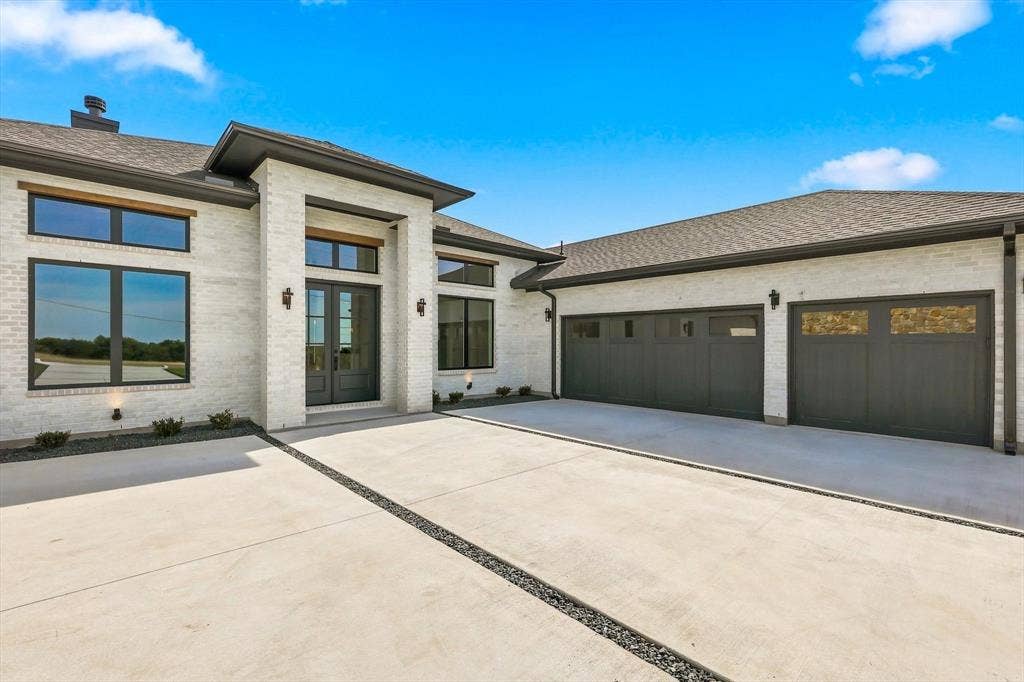 2140 Gage Road, Lavon, TX 75166 2140 Gage Road, Lavon, TX 75166