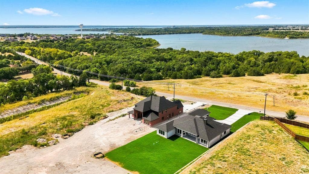 2140 Gage Road, Lavon, TX 75166 2140 Gage Road, Lavon, TX 75166