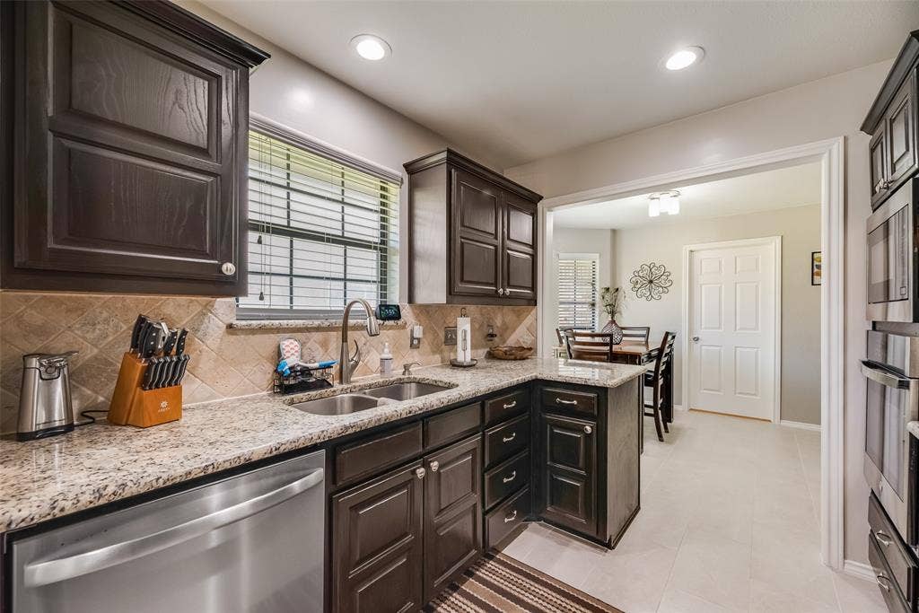 818 Foxwood Lane, Wylie, TX 75098 818 Foxwood Lane, Wylie, TX 75098