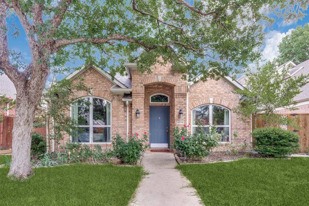 6816 Thorncliff Trail, Plano, TX 75023 6816 Thorncliff Trail, Plano, TX 75023