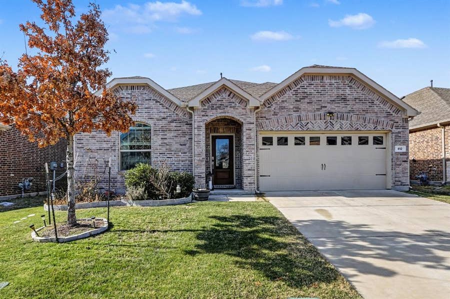 Property photo for 812 Carmen Street, Forney, TX