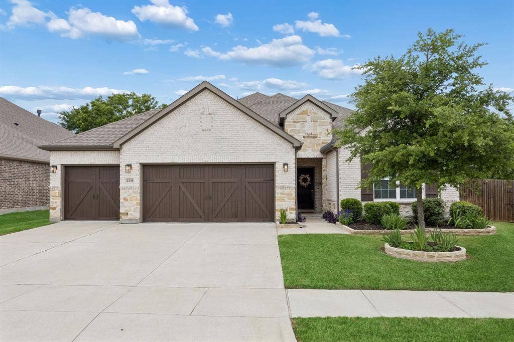 2335 Whitney Lane, Wylie, TX 75098 Beautiful Corner Lot in walking distance to Wylie East