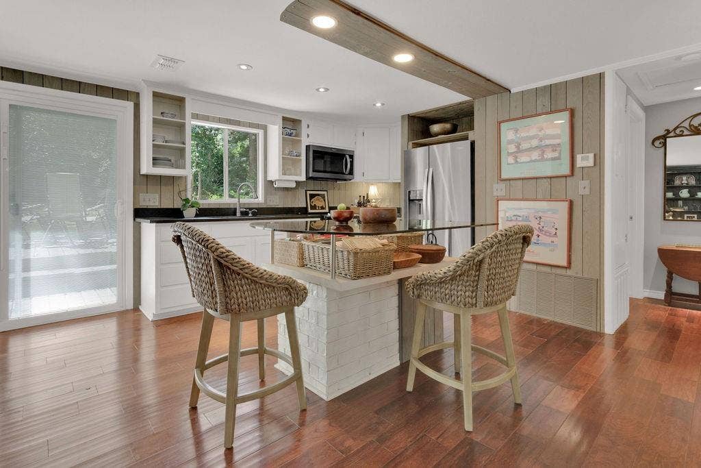 1332 Hideaway Lane West, Hideaway, TX 75771 1332 Hideaway Lane West, Hideaway, TX 75771