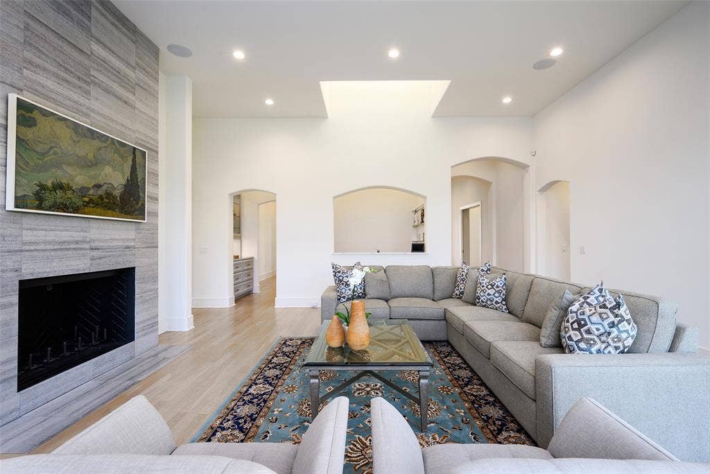 4254 Ridge Road, Dallas, TX 75229 4254 Ridge Road, Dallas, TX 75229
