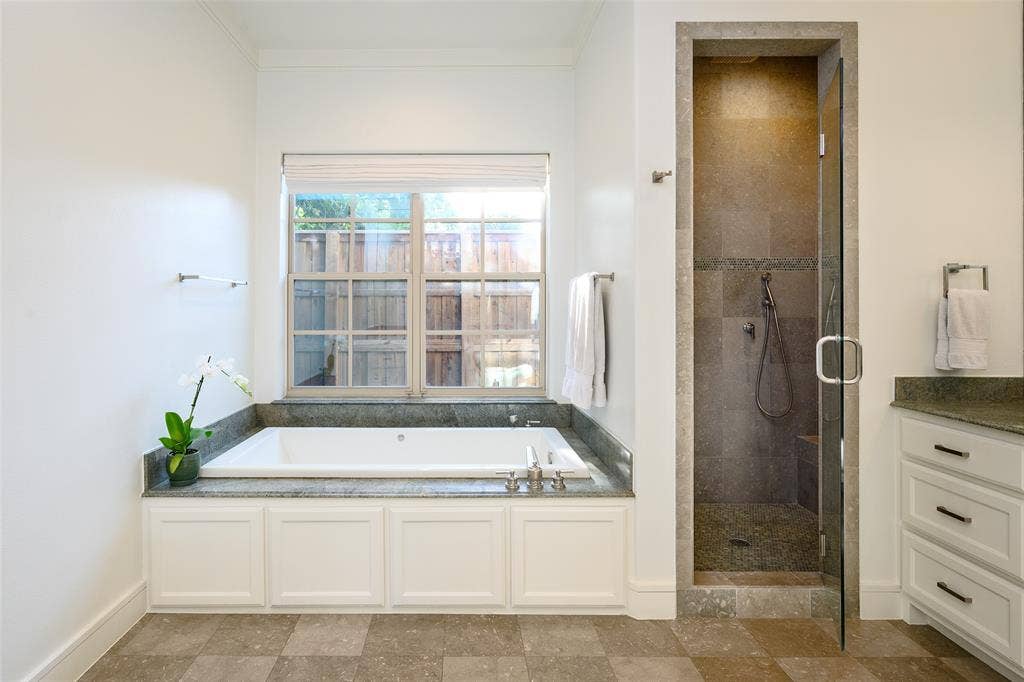 4254 Ridge Road, Dallas, TX 75229 4254 Ridge Road, Dallas, TX 75229