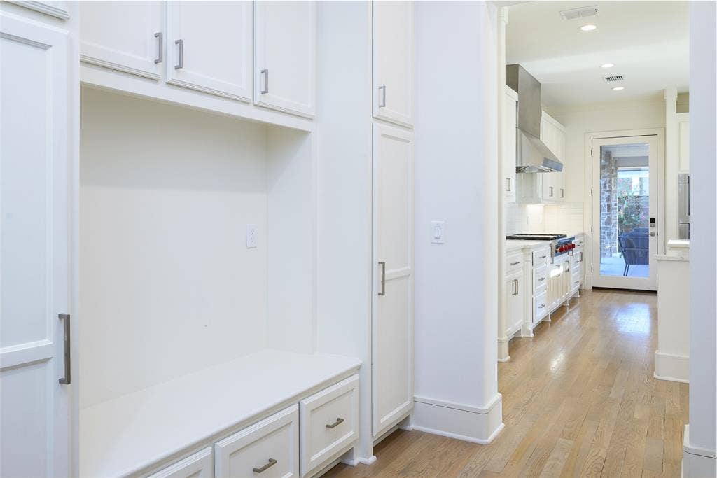 4254 Ridge Road, Dallas, TX 75229 4254 Ridge Road, Dallas, TX 75229