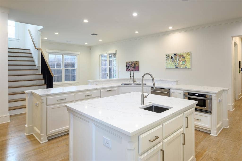 4254 Ridge Road, Dallas, TX 75229 4254 Ridge Road, Dallas, TX 75229