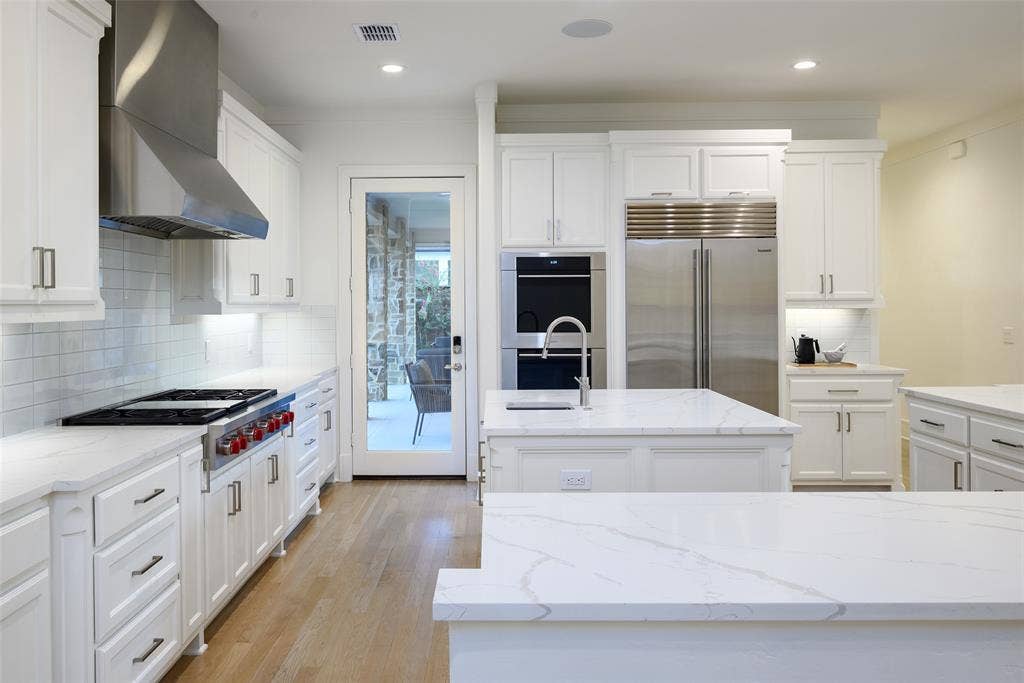 4254 Ridge Road, Dallas, TX 75229 4254 Ridge Road, Dallas, TX 75229