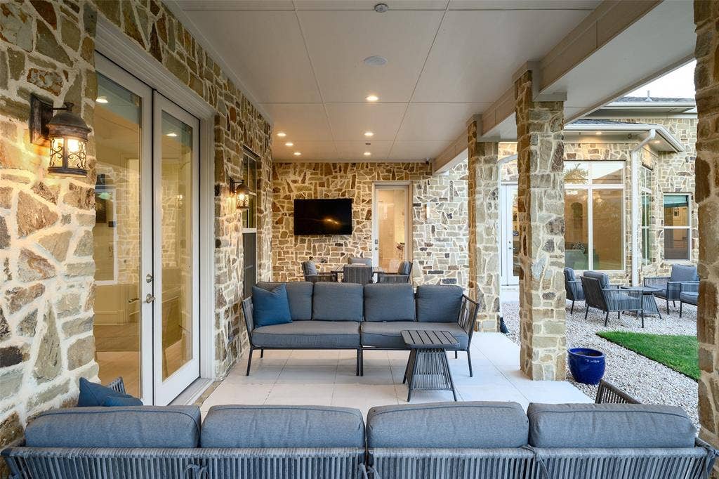 4254 Ridge Road, Dallas, TX 75229 4254 Ridge Road, Dallas, TX 75229