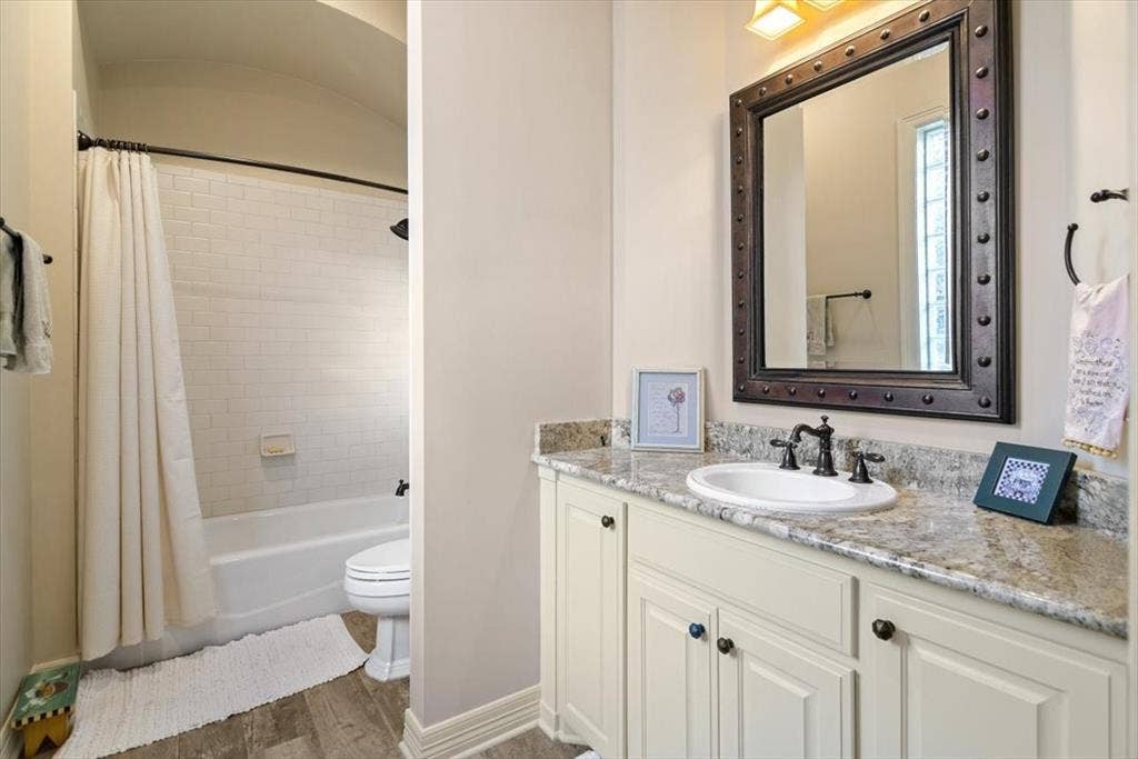 1608 Ridgewood Drive, Waco, TX 76710 1608 Ridgewood Drive, Waco, TX 76710