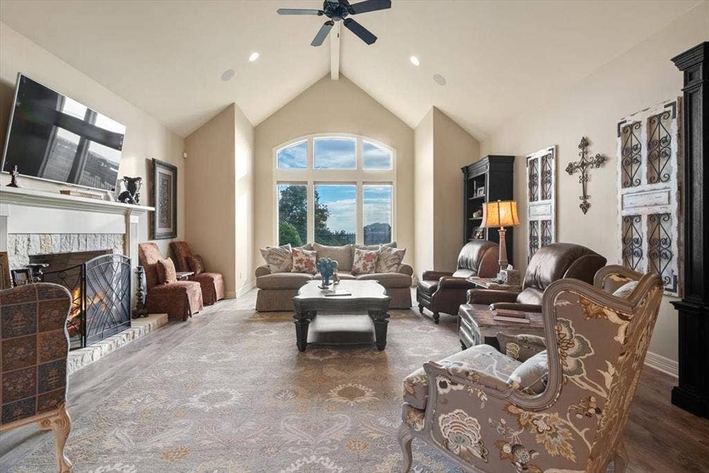 1608 Ridgewood Drive, Waco, TX 76710 1608 Ridgewood Drive, Waco, TX 76710