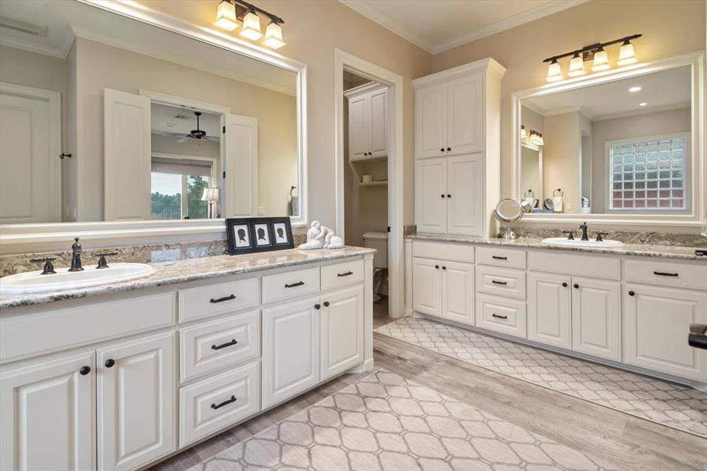 1608 Ridgewood Drive, Waco, TX 76710 1608 Ridgewood Drive, Waco, TX 76710