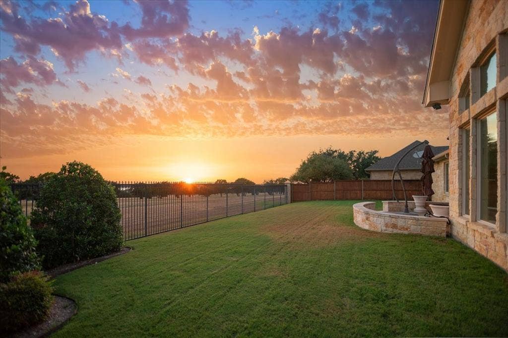 1608 Ridgewood Drive, Waco, TX 76710 1608 Ridgewood Drive, Waco, TX 76710