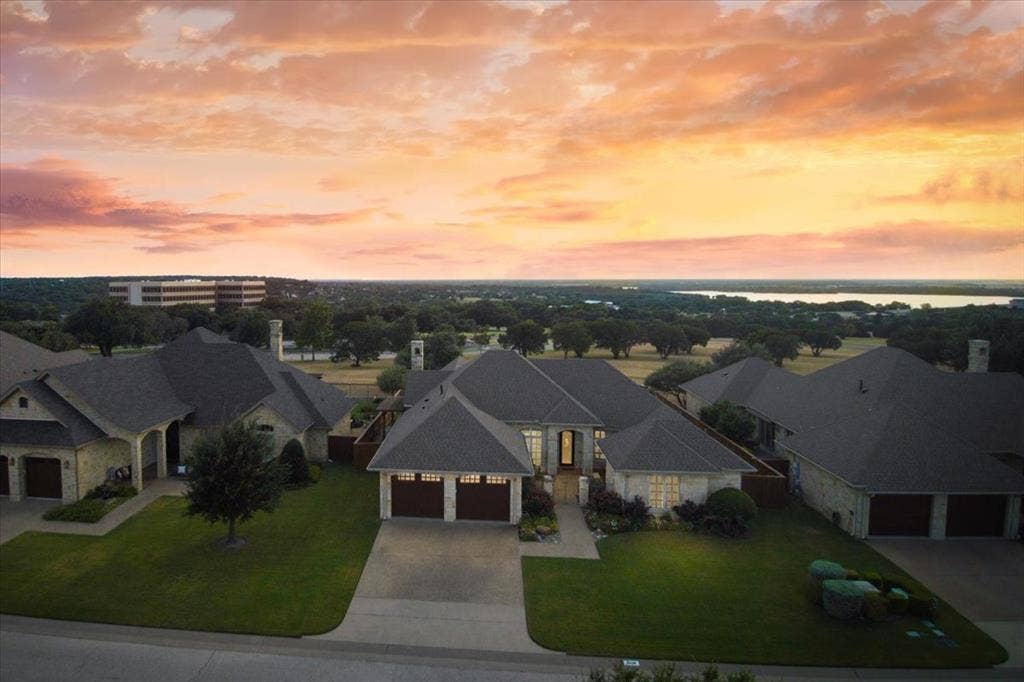1608 Ridgewood Drive, Waco, TX 76710 1608 Ridgewood Drive, Waco, TX 76710