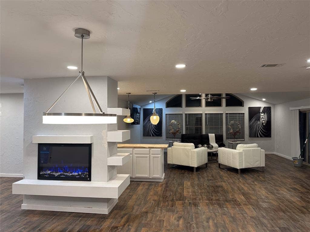 2708 Mcdonald Road, Tyler, TX 75701 2708 Mcdonald Road, Tyler, TX 75701