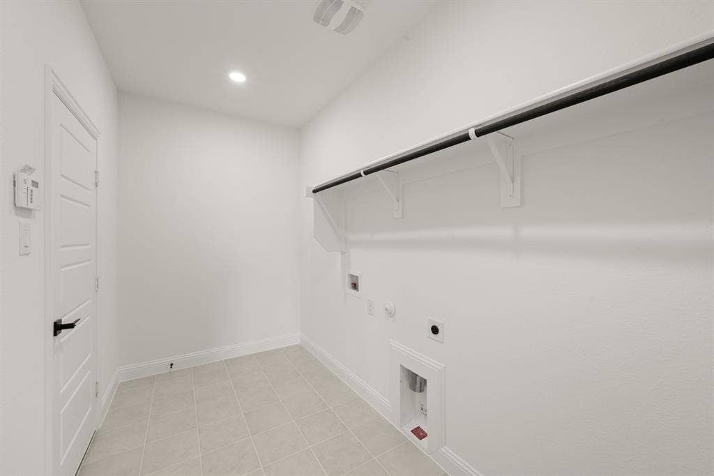 962 Richard Pittmon Drive, DeSoto, TX 75115 962 Richard Pittmon- Utility-1