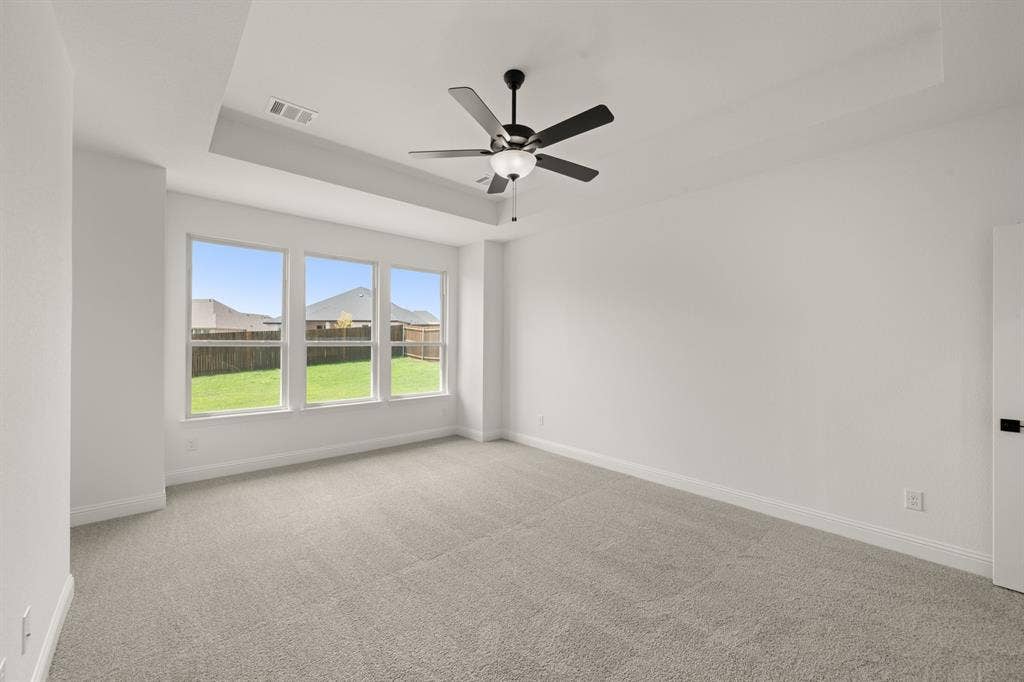 962 Richard Pittmon Drive, DeSoto, TX 75115 962 Richard Pittmon- Primary Suite-1