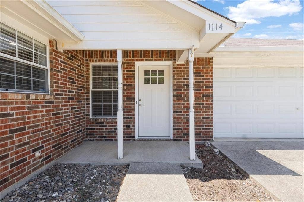 1114 WOODLANDS PARK, Lindale, TX 75771 1114 WOODLANDS PARK, Lindale, TX 75771