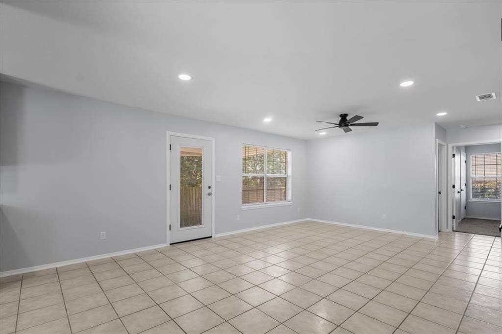 1114 WOODLANDS PARK, Lindale, TX 75771 1114 WOODLANDS PARK, Lindale, TX 75771