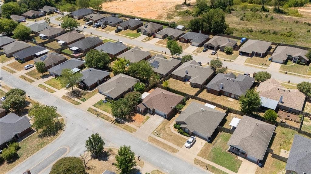 1114 WOODLANDS PARK, Lindale, TX 75771 1114 WOODLANDS PARK, Lindale, TX 75771