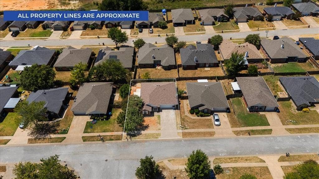 1114 WOODLANDS PARK, Lindale, TX 75771 1114 WOODLANDS PARK, Lindale, TX 75771