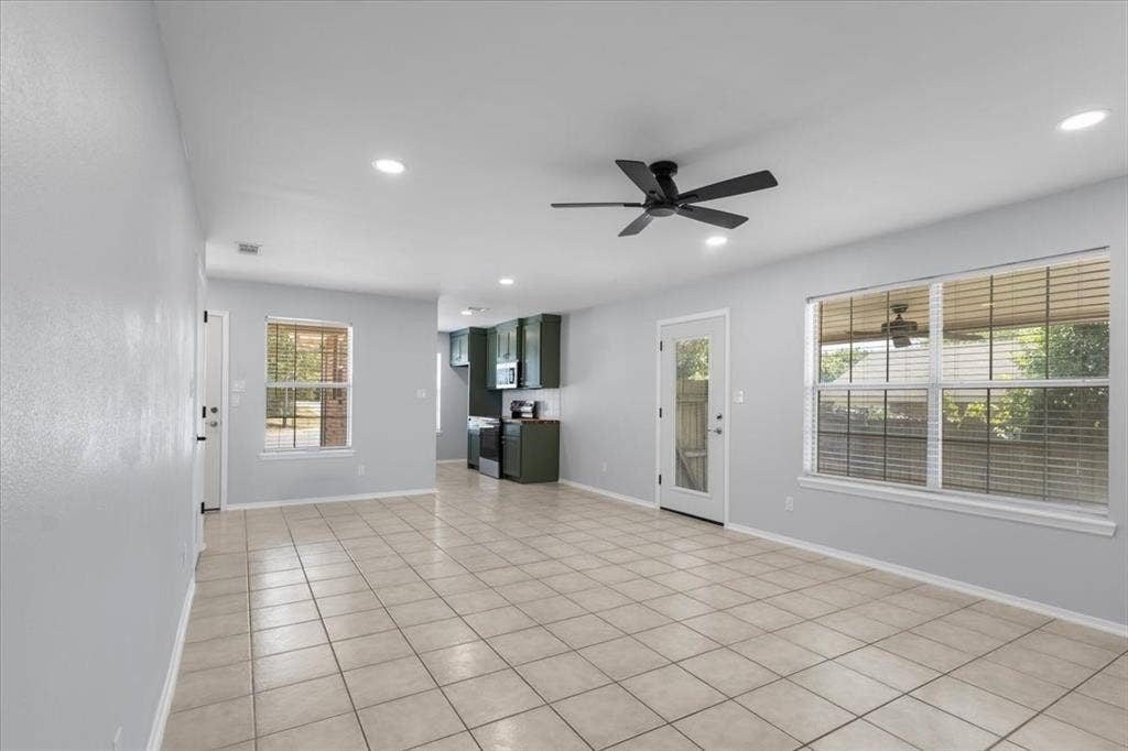 1114 WOODLANDS PARK, Lindale, TX 75771 1114 WOODLANDS PARK, Lindale, TX 75771