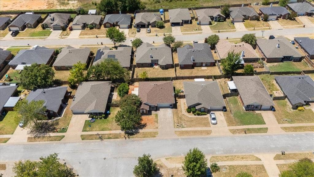 1114 WOODLANDS PARK, Lindale, TX 75771 1114 WOODLANDS PARK, Lindale, TX 75771