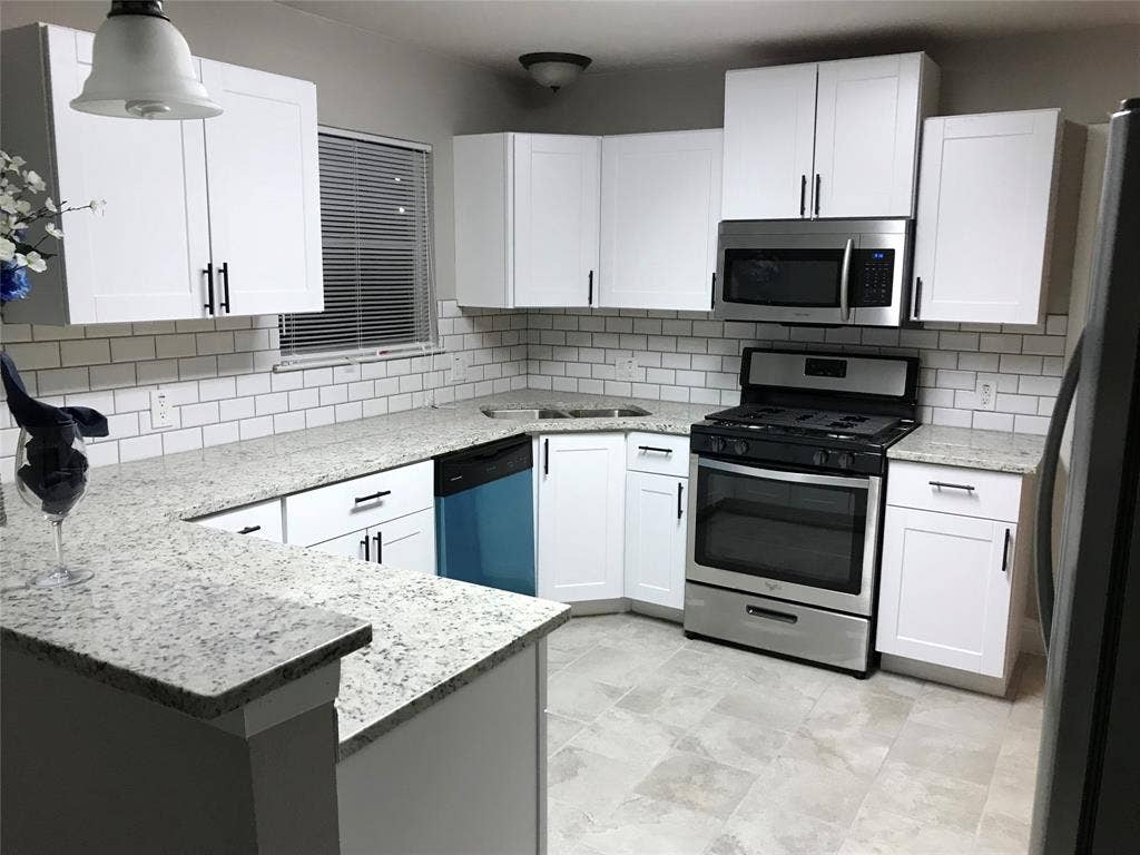 1502 Dale Place, Irving, TX 75061 1502 Dale Place, Irving, TX 75061