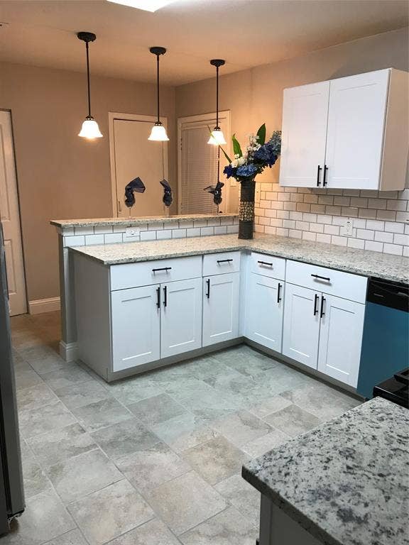 1502 Dale Place, Irving, TX 75061 1502 Dale Place, Irving, TX 75061