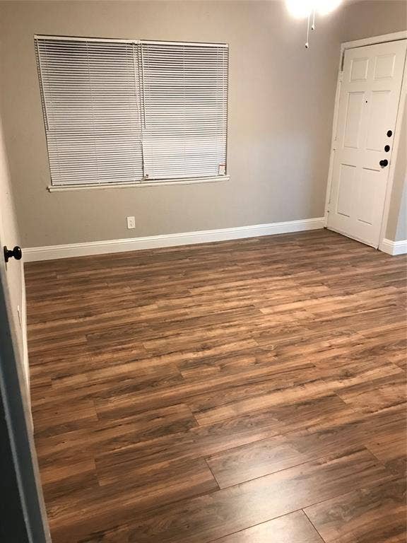 1502 Dale Place, Irving, TX 75061 1502 Dale Place, Irving, TX 75061