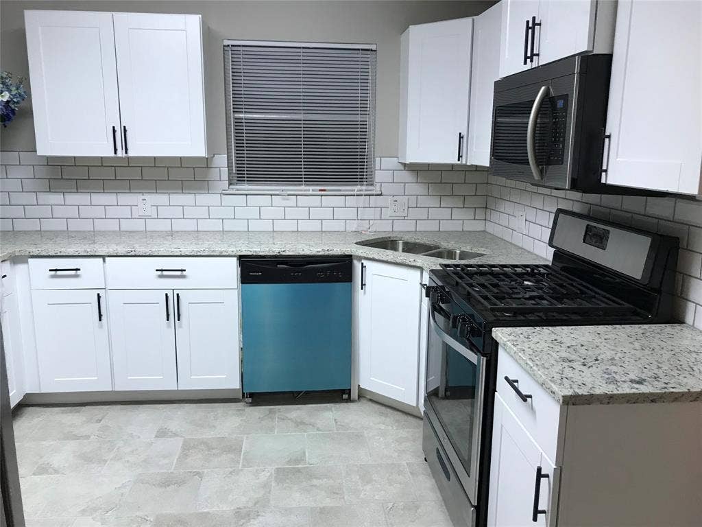 1502 Dale Place, Irving, TX 75061 1502 Dale Place, Irving, TX 75061