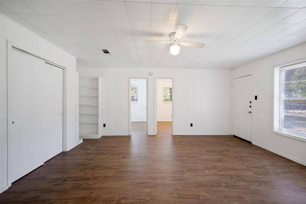 3214 Avon Street, Denton, TX 76209 3214 Avon Street, Denton, TX 76209