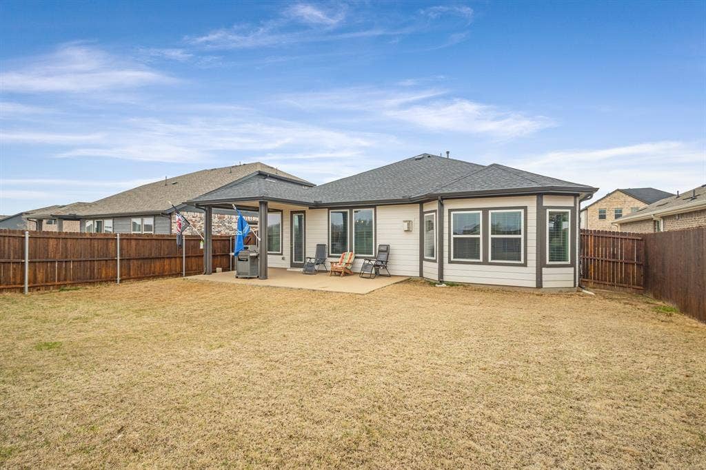 1913 Briar Hill Drive, Denton, TX 76207 1913 Briar Hill Drive, Denton, TX 76207
