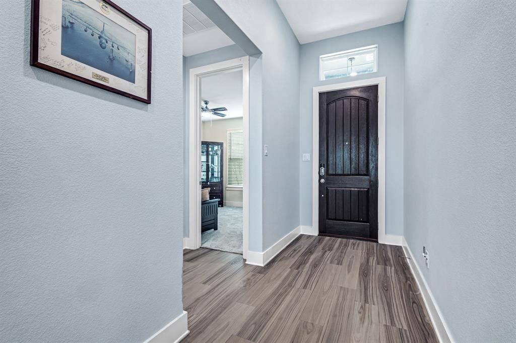 1913 Briar Hill Drive, Denton, TX 76207 1913 Briar Hill Drive, Denton, TX 76207