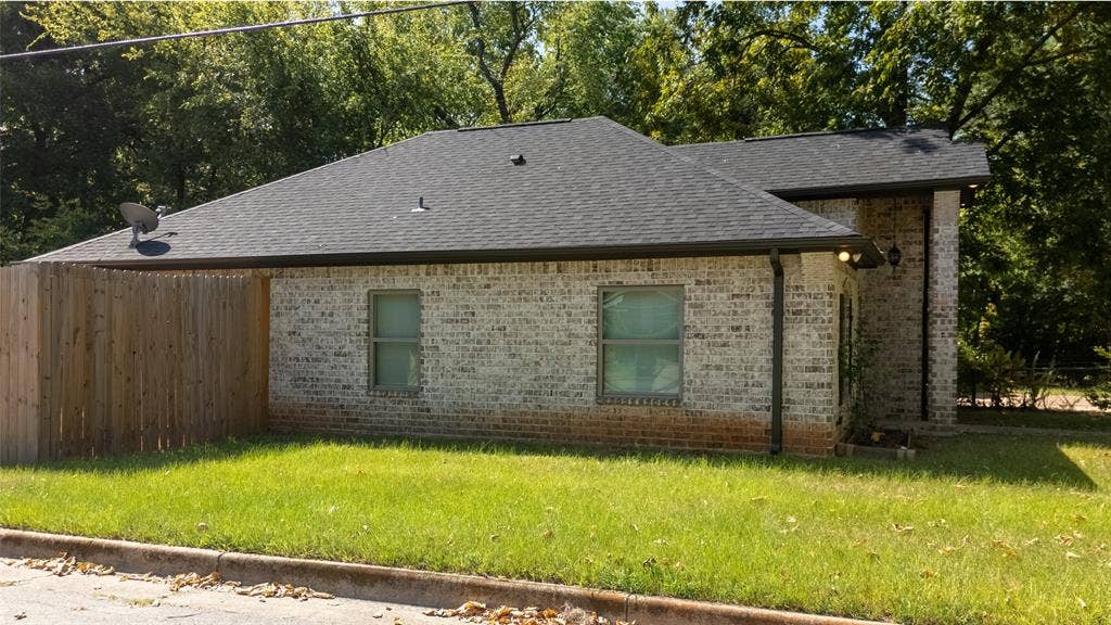 1315 N Ross Avenue, Tyler, TX 75702 1315 N Ross Avenue, Tyler, TX 75702