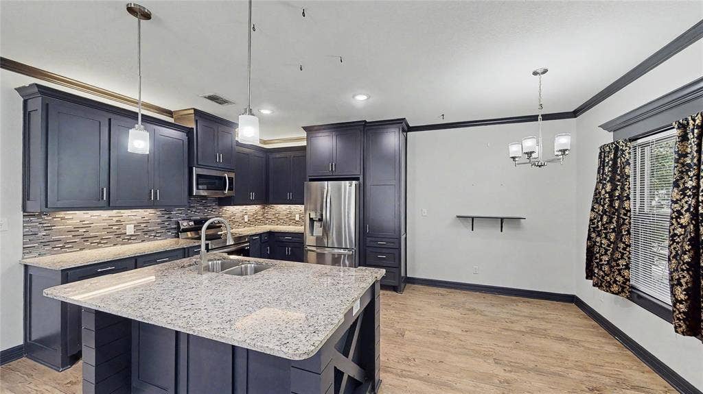 1315 N Ross Avenue, Tyler, TX 75702 1315 N Ross Avenue, Tyler, TX 75702