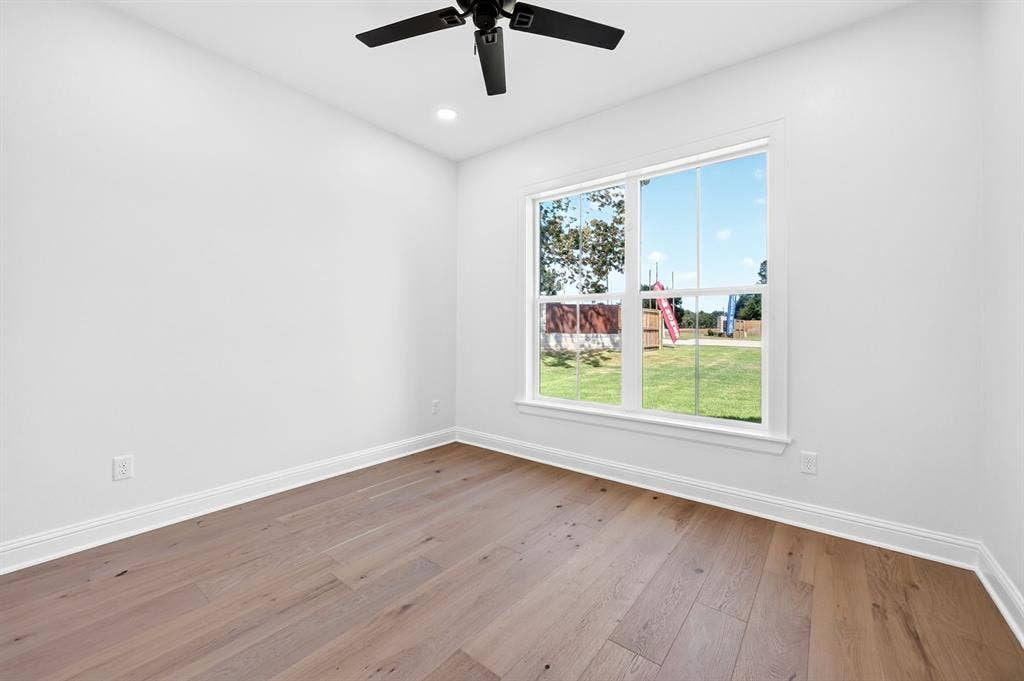 302 Grace Lane, Athens, TX 75751 2nd Bedroom