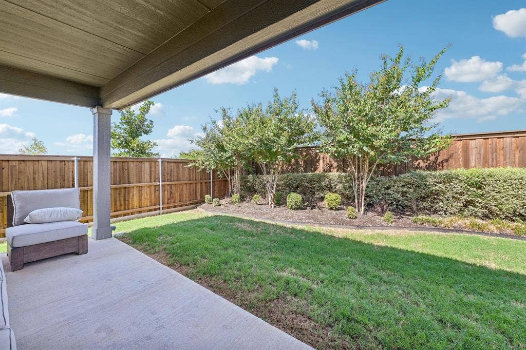 1048 Tarryhill Drive, Crowley, TX 76036 1048 Tarryhill Drive, Crowley, TX 76036